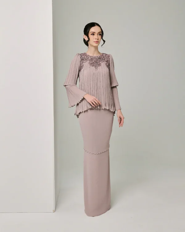 REEPIKA MAHARANEE - BLUSHMAUVE