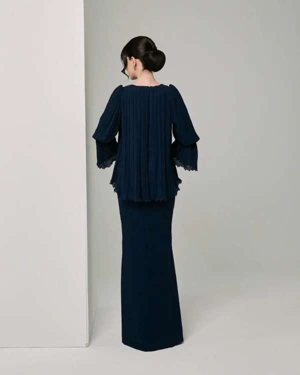 REEPIKA MAHARANEE - NAVYBLUE - Image 2