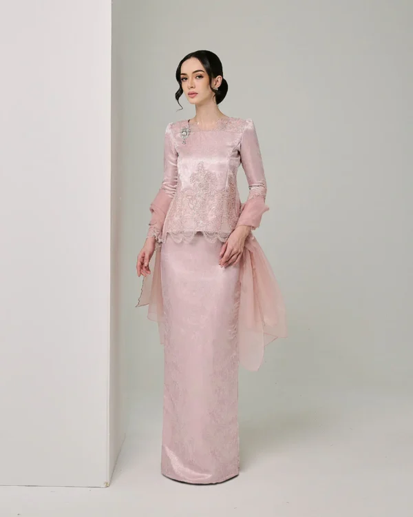 RHEA MAHARANEE - BLUSH ROSE