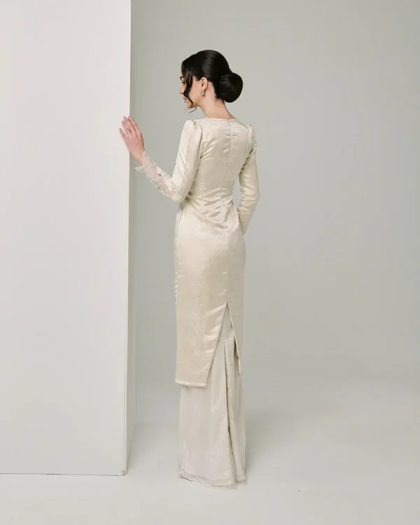 RIESHKAA PREMIUM - IVORY - Image 3