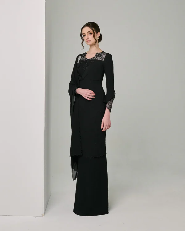 SACHII MAHARANEE - BLACK